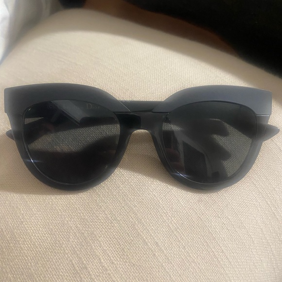 Christian Dior D28Y1 - Picture 10 of 16